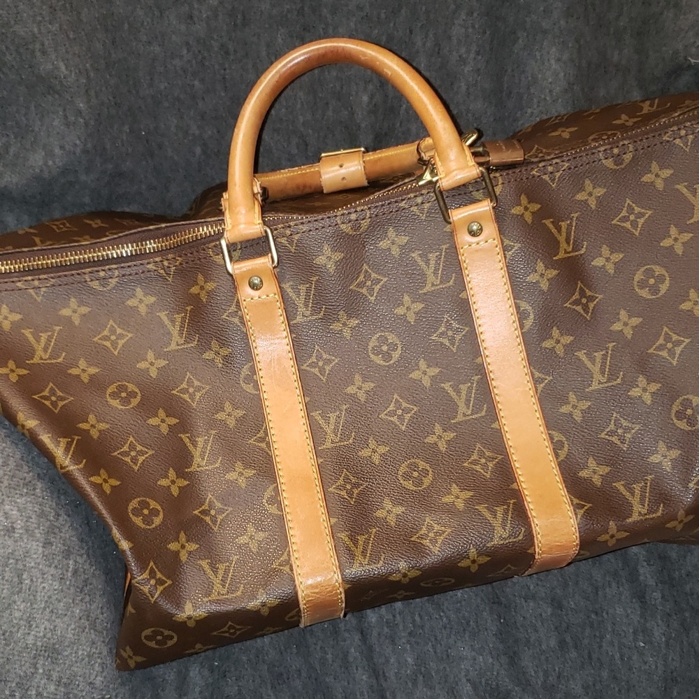 (Authentic)  Louis Vuitton keepall (45cm)